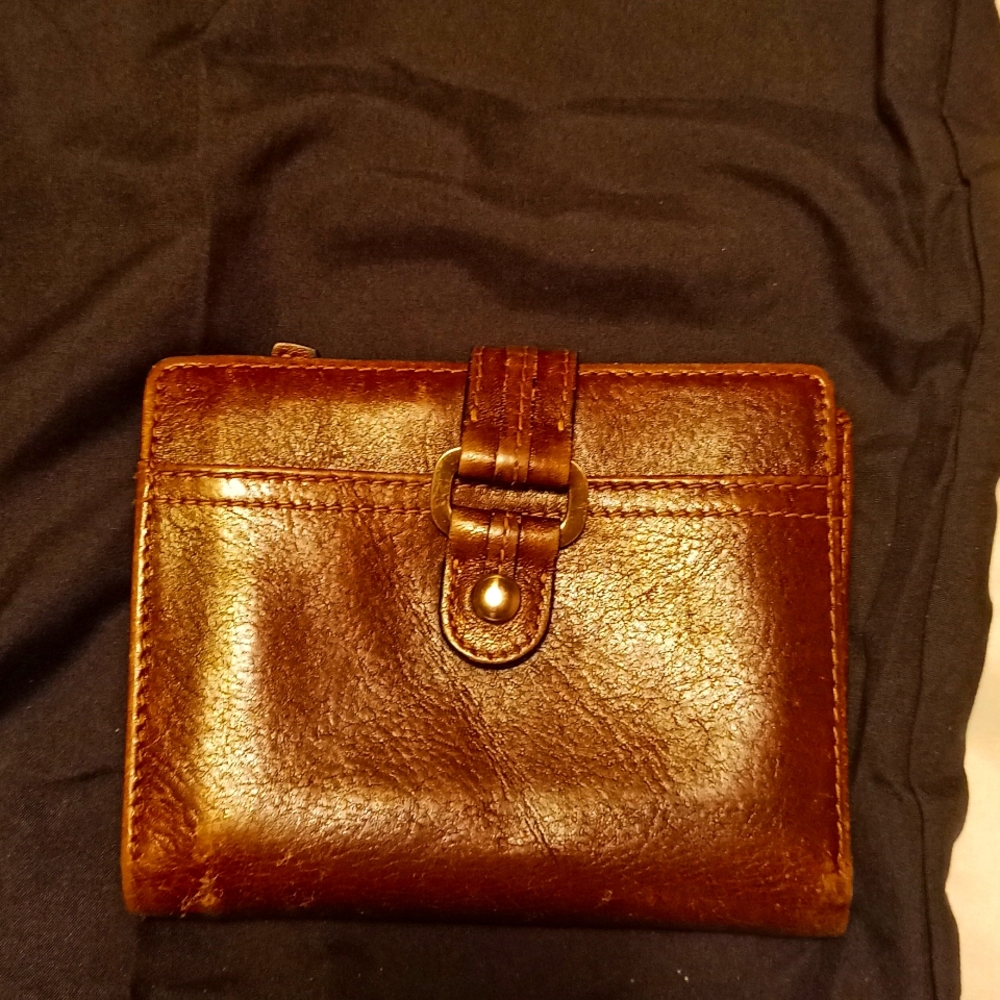 Fossil passport wallet